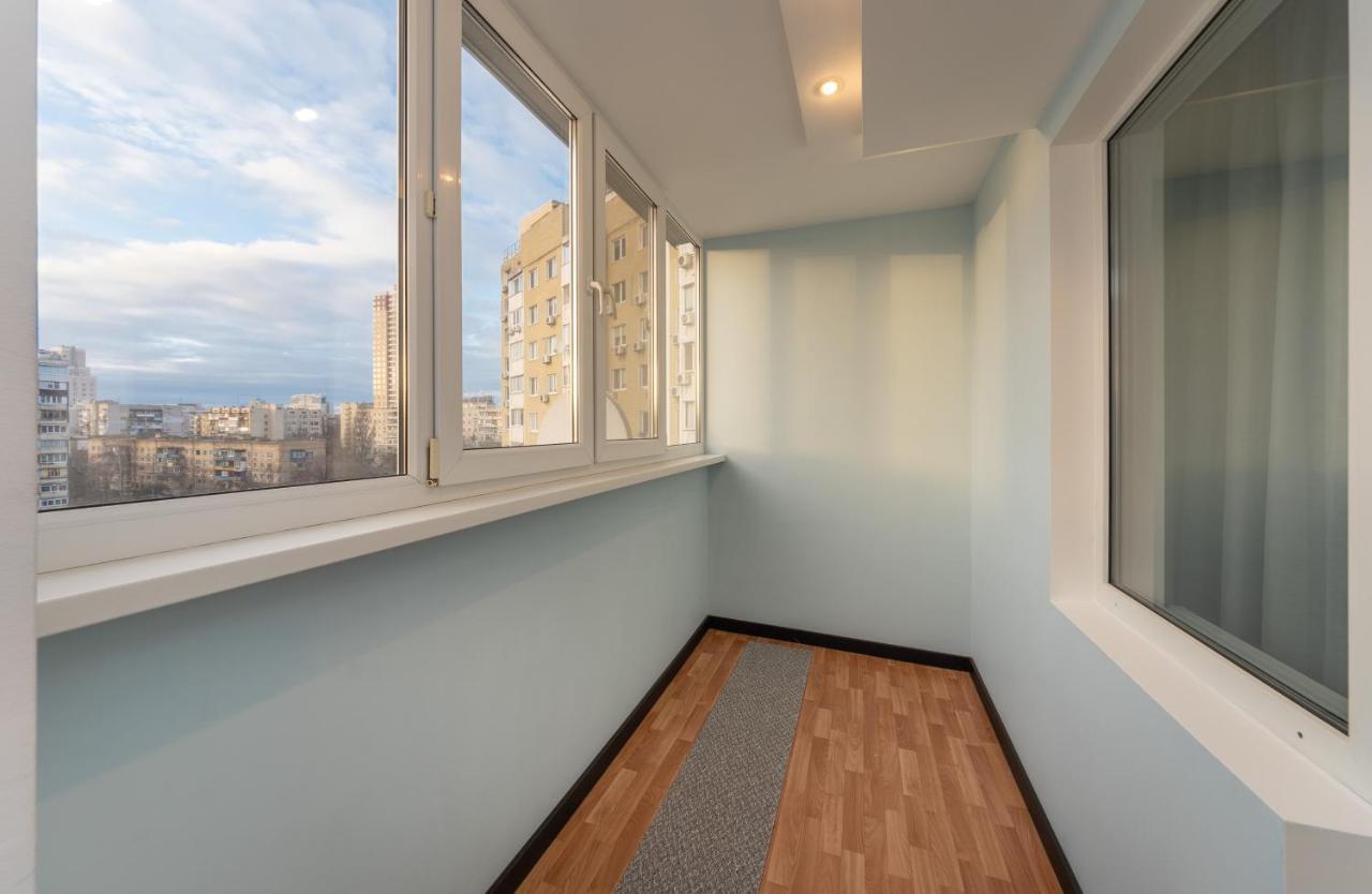 Modern 3 bedroom apartment Kiev Buitenkant foto