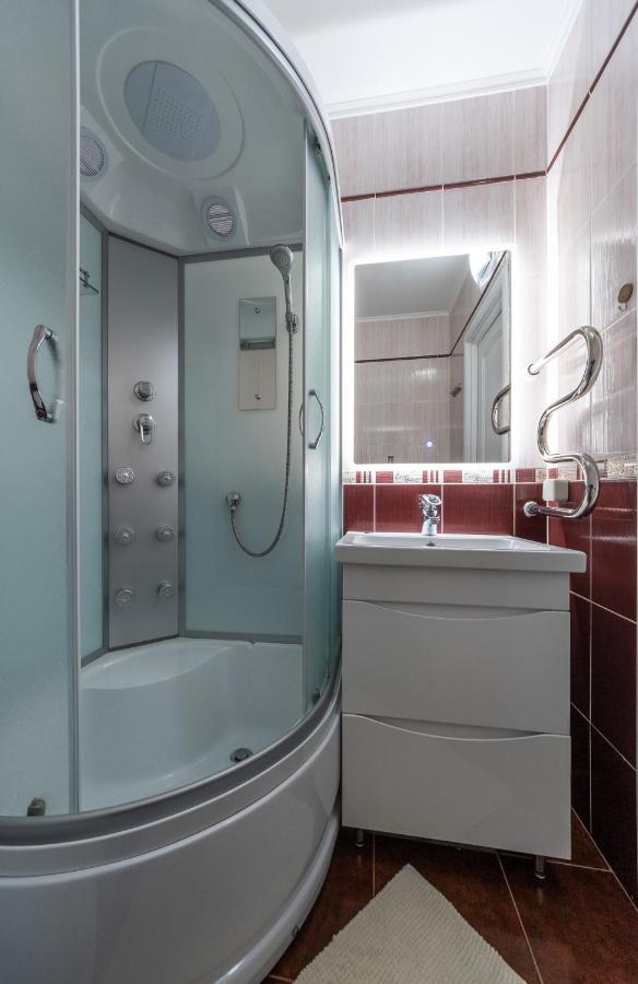 Modern 3 bedroom apartment Kiev Buitenkant foto