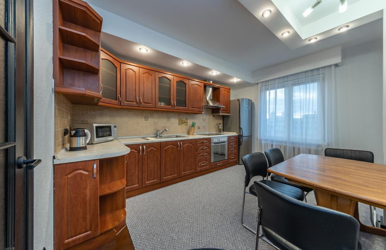 Modern 3 bedroom apartment Kiev Buitenkant foto